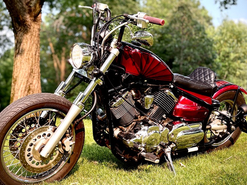 Yamaha V Star 1100 Bobber: Custom&nbsp;Paint